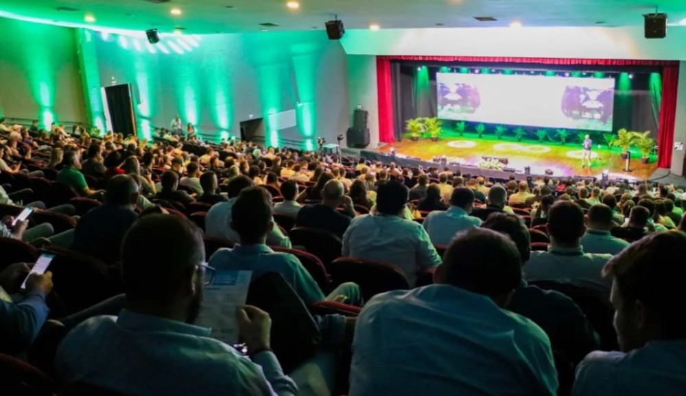 Evento em Chapecó discute lavoura-pecuária e melhoramento genético