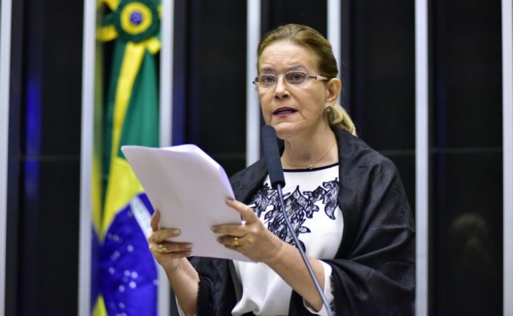 Comissão aprova projeto que prevê assistência especial às mães de bebês com deficiência