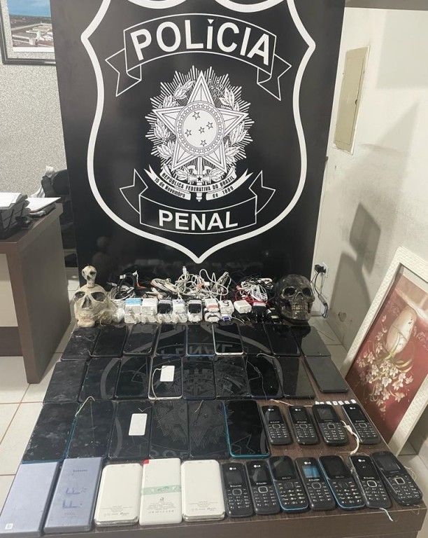 Polícia Penal apreende 33 aparelhos celulares e 19 carregadores na penitenciária da Mata Grande