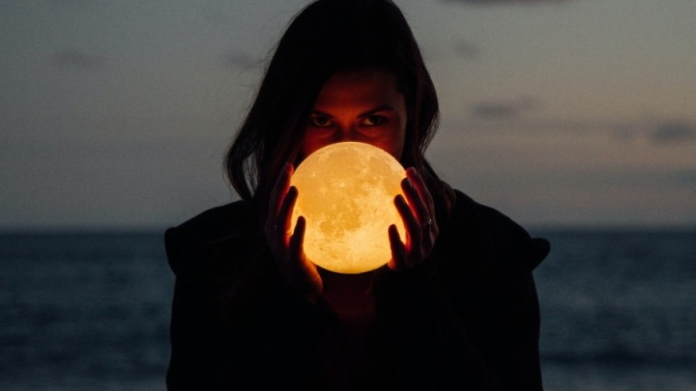 Lua Nova em Escorpião 2023: aqui o que cada signo pode esperar