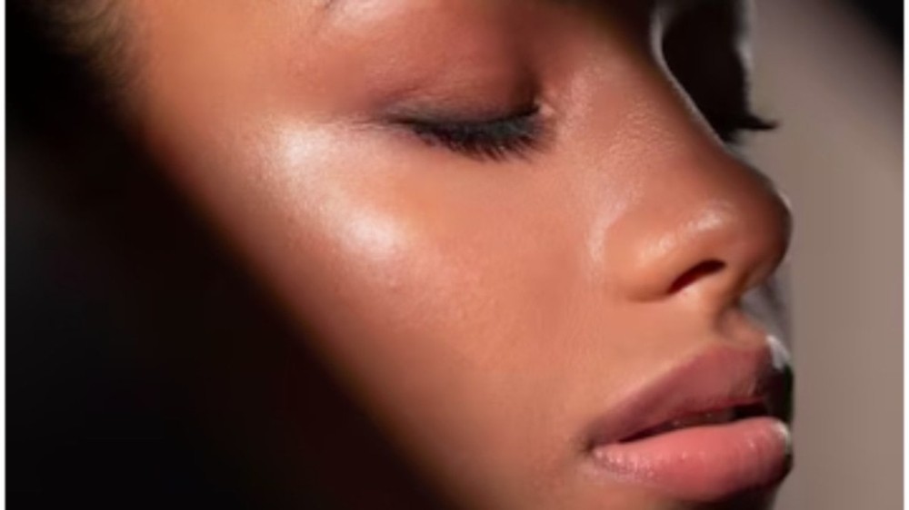 Efeito Glossy: como conquistar a pele que é o novo must have