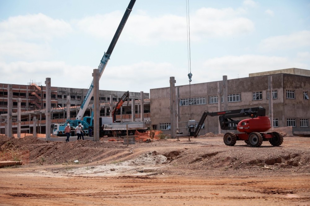Novo Hospital Júlio Müller está com 55% de sua estrutura física construída