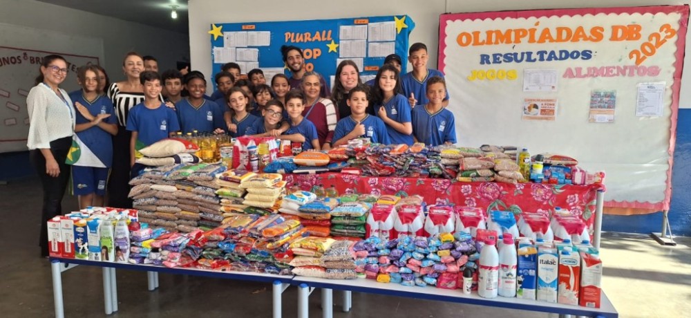 Escola estadual faz campanha de arrecadação para ajudar famílias atendidas por Vara de Várzea Grande