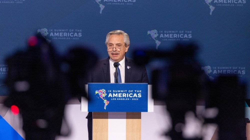 Eleição argentina: 'Garantir uma transição ordenada', diz Fernández