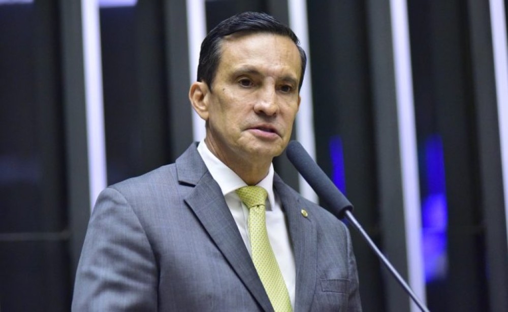 Comissão aprova projeto que regulamenta emissão de moedas sociais