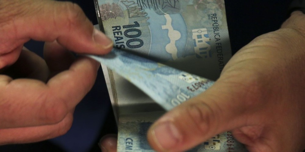 Mutirão do Desenrola Brasil renegocia R$ 433 milhões em um único dia