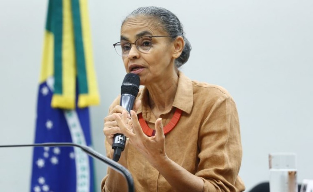 Comissão aprova convocação da ministra Marina Silva