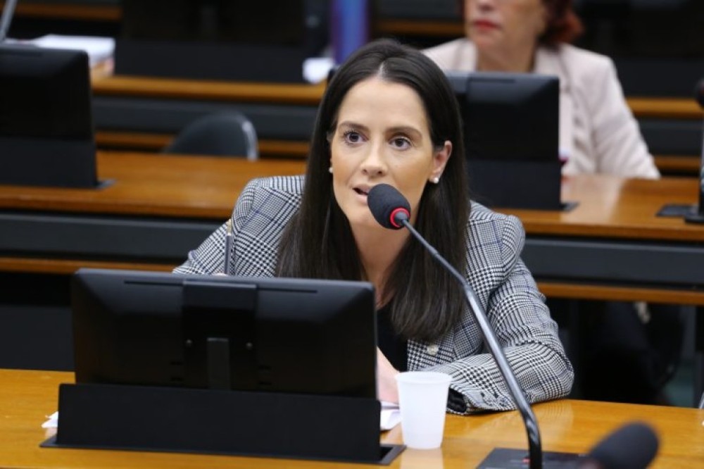 Comissão aprova projeto que amplia acessibilidade de pessoas com deficiência à Justiça
