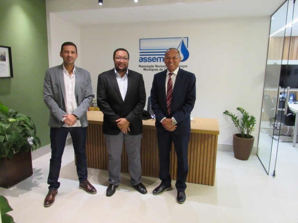 Presidente do Sanear apresenta 'modelo' do PAC 3 para auxiliar municípios da Regional do Centro-Oeste