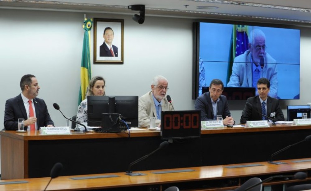 Concessionária e governo anunciam em reunião na Câmara acordo para a duplicação da BR-116 na Bahia