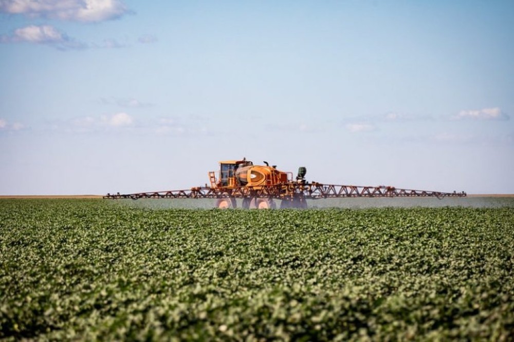 Comissão debate política para incentivar indústria de fertilizantes e bioinsumos agrícolas