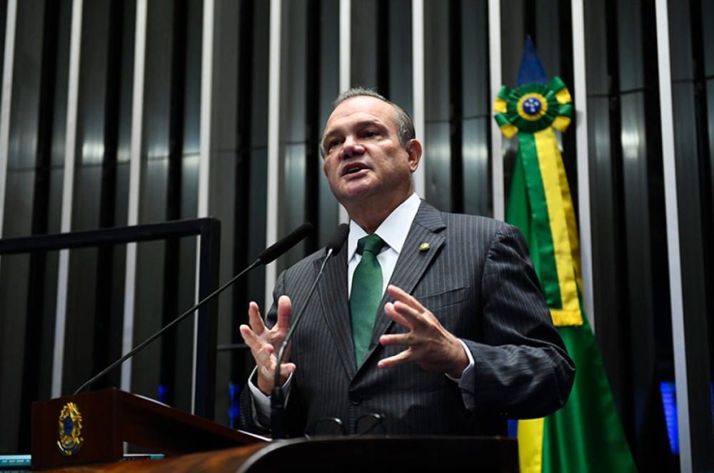 Pesquisa indica más condições de rodovias, diz Wellington Fagundes