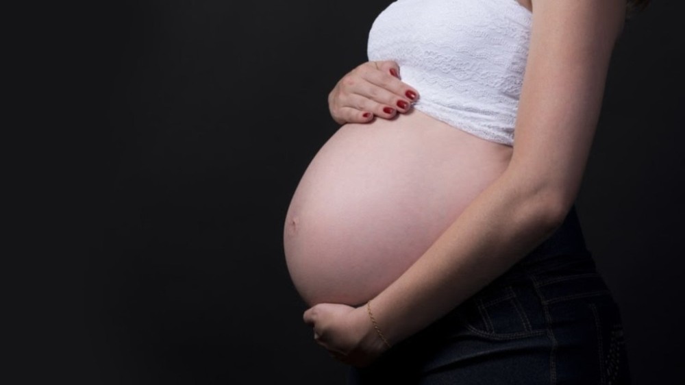 É possível engravidar durante transição da perimenopausa e menopausa?