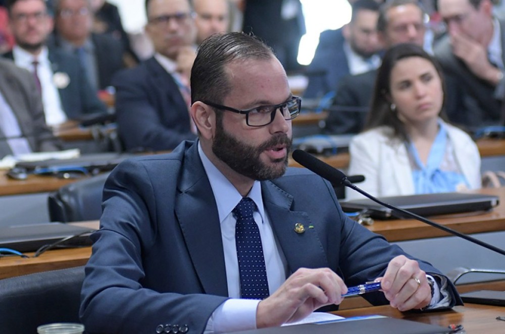 Comissão de Agricultura ouve ministro da Pesca nesta quarta