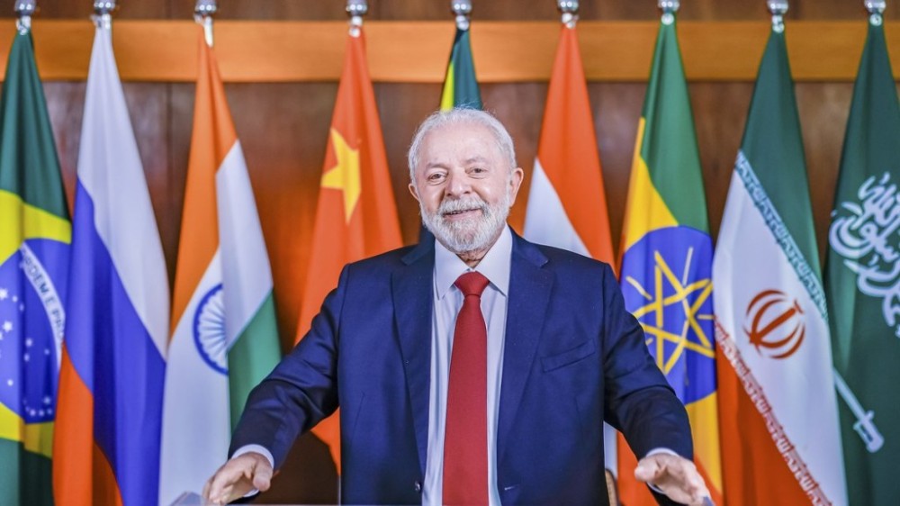 Qual a posição do Brasil diante dos últimos grandes acontecimentos