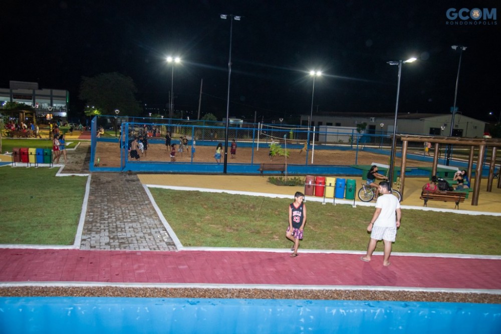 Área de lazer é entregue a comunidade