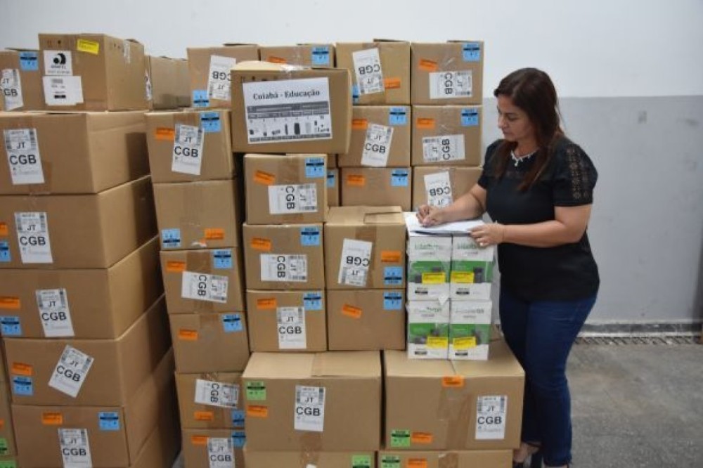 Gestão Emanuel Pinheiro reforça segurança nas unidades da rede pública municipal de educação com câmeras de videomonitoramento do Programa Vigia Mais MT