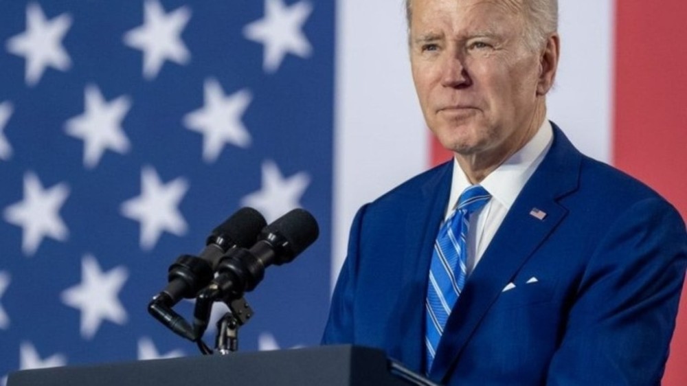 Biden vai adotar novas sanções contra financiadores da Rússia