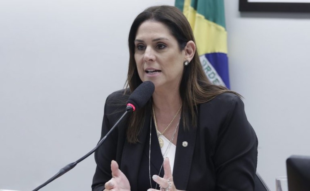 Comissão aprova penalidades para condutas que impeçam o exercício do jornalismo