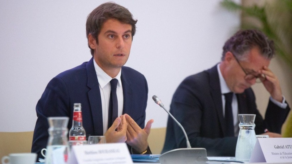 Macron nomeia Gabriel Attal como novo primeiro-ministro da França