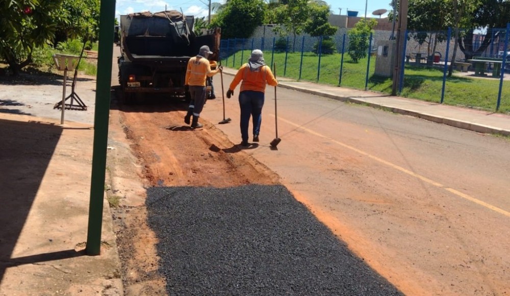 Prefeitura inicia serviços de mutirão de limpeza no residencial João de Barro
