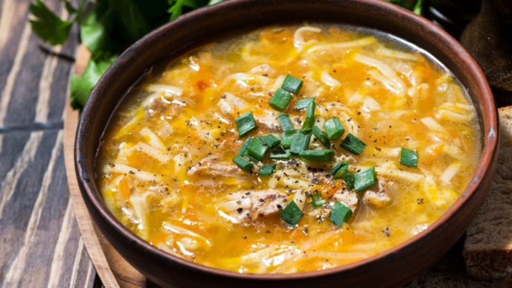 Como fazer sopa de macarrão deliciosa