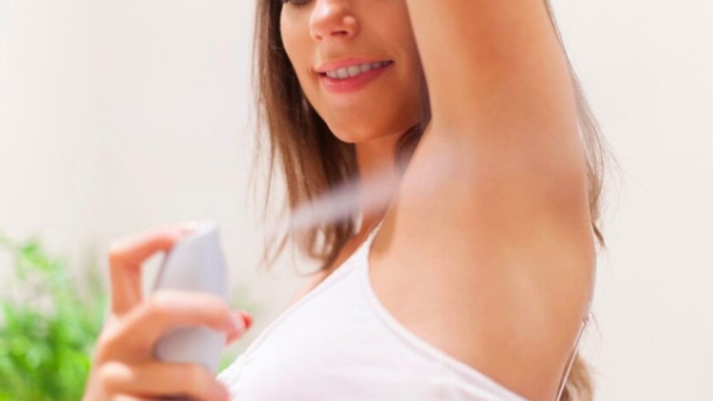 Desodorantes: diferenças e dicas para melhor uso diário do produto