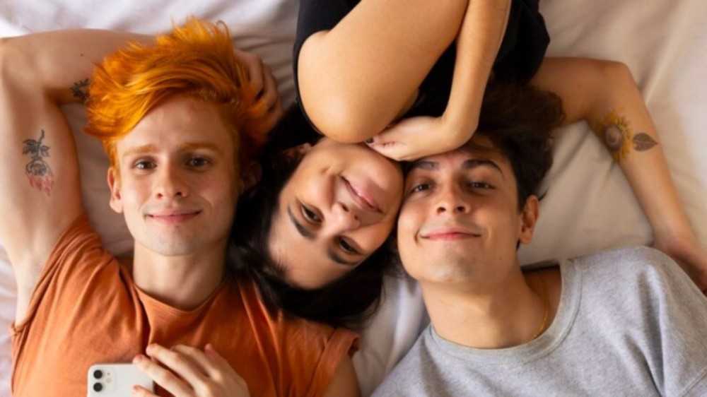 62% da Geração Z estão dispostos a considerar a não monogamia