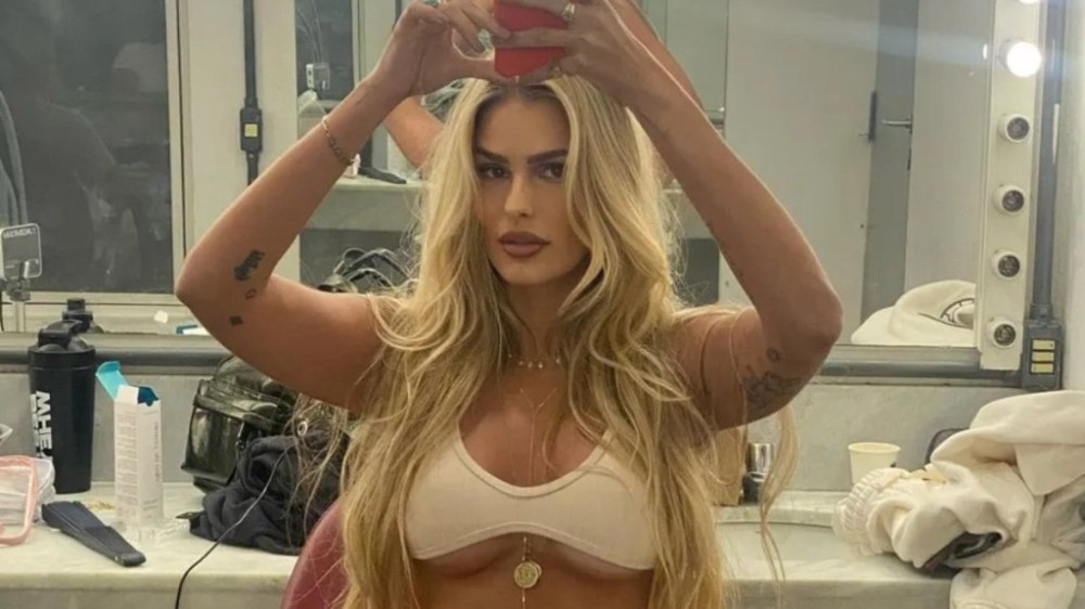 Yasmin Brunet diz que não lava o cabelo com frequência. Isso é certo?