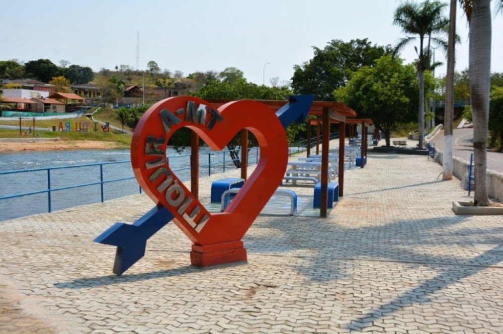 Ex-prefeito e outros cinco requeridos são condenados por improbidade