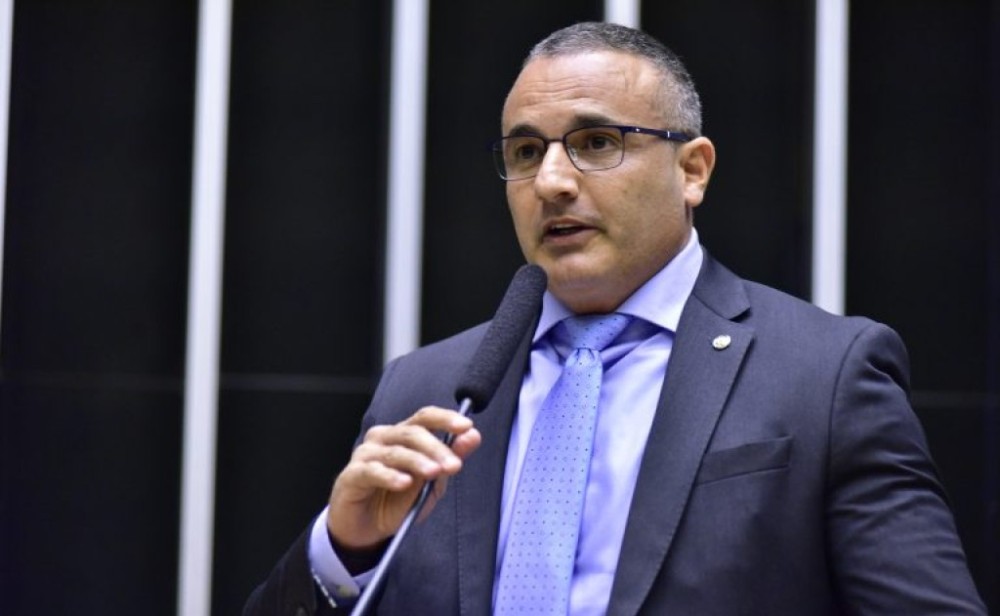 Projeto permite ao juiz citar acusado, durante audiência de custódia, por outros processos