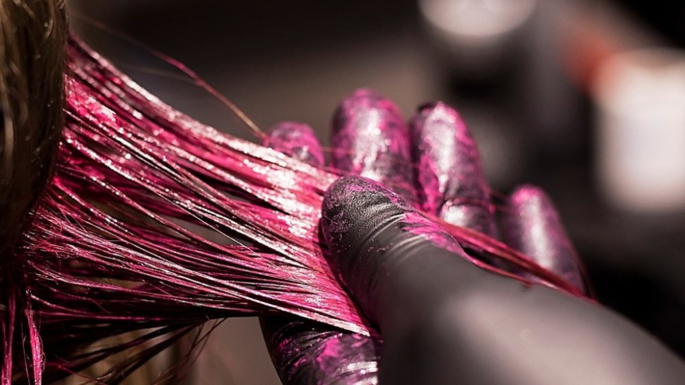Coloração sem amônia: conheça os benefícios para o cabelo