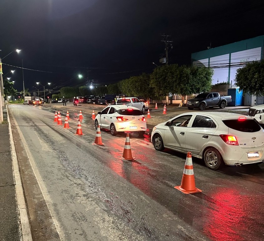 Operação Lei Seca em dois pontos de Cuiabá prende 15 motoristas alcoolizados