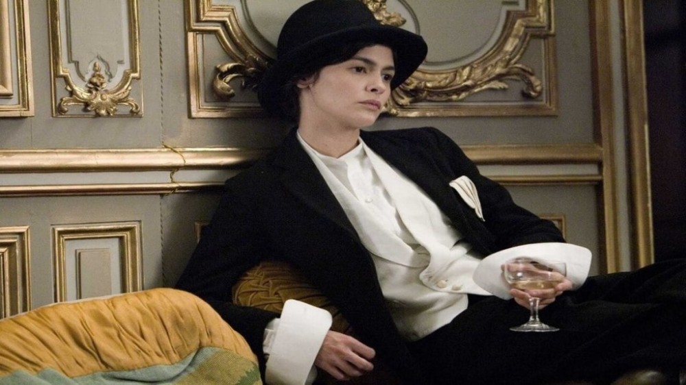 5 filmes e séries sobre estilistas famosos imperdíveis