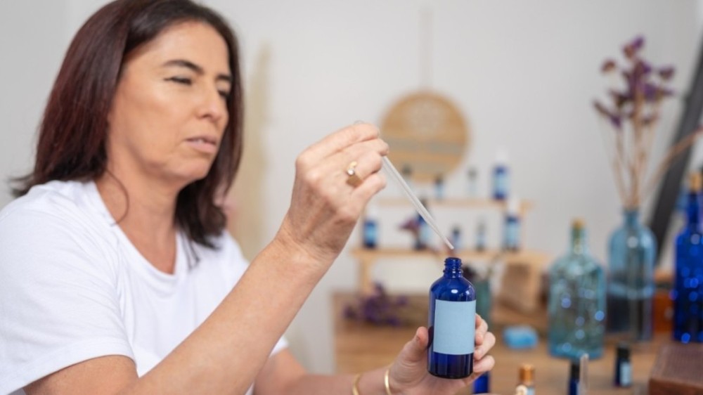 Como transferir perfume para outro frasco sem desperdiçar: 5 dicas simples