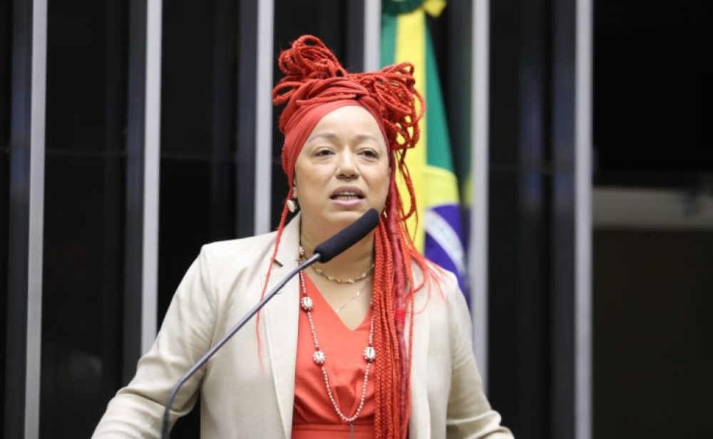 Daiana Santos é eleita presidente da Comissão de Direitos Humanos