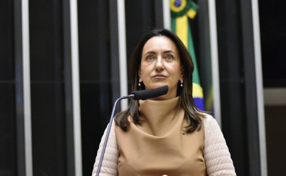 Projeto obriga hospitais e clínicas a priorizar exames neonatais