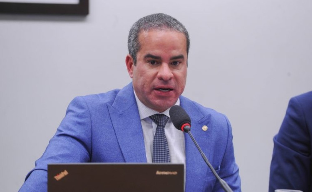 Proposta destina recursos públicos para telessaúde e educação a distância