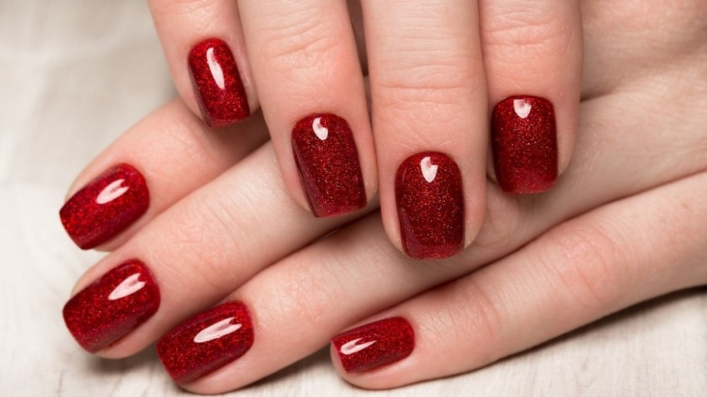 Unha vermelho cereja: 15 ideias para você se inspirar e ficar linda