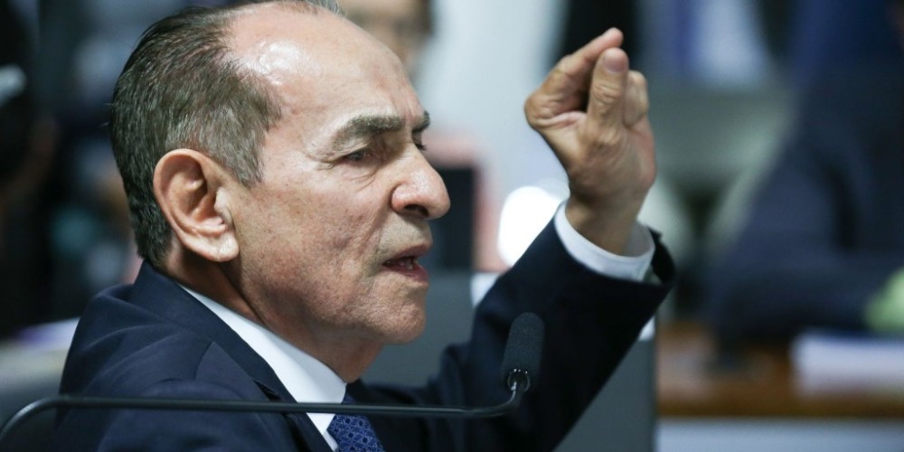 Relatório do Código Eleitoral no Senado exige quarentena para militar