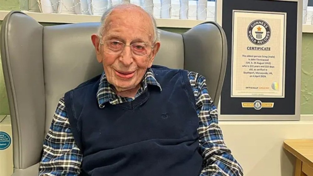 Aos 111 anos, homem mais velho do mundo revela segredo: 'É pura sorte'