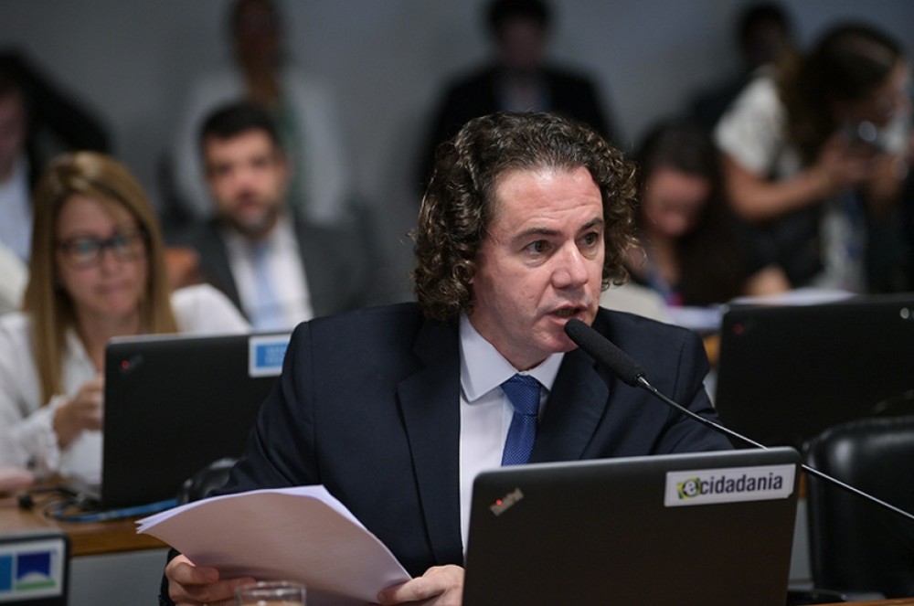 CI aprova aumento das penas por furto e receptação de combustíveis