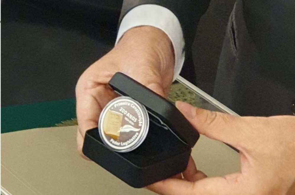 Câmara e Banco Central lançam moeda comemorativa dos 200 anos da primeira Constituição do Brasil