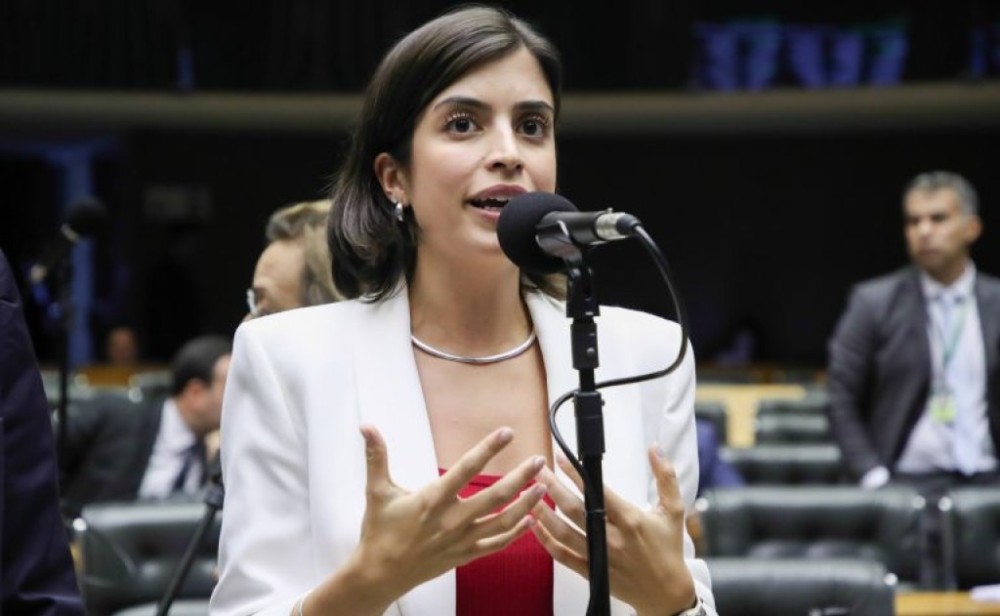 Comissão aprova projeto com diretrizes para educação em caso de emergência de saúde pública