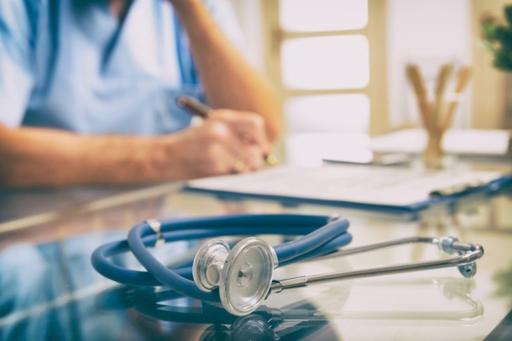 Projeto não permite punir médico em caso de sobrecarga de trabalho