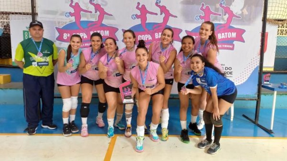 Atletas de Sorriso participam da 3ª Copa Marcelândia de Voleibol