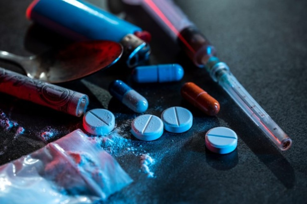 Comissão discute proposta que criminaliza porte de pequenas quantidades de droga