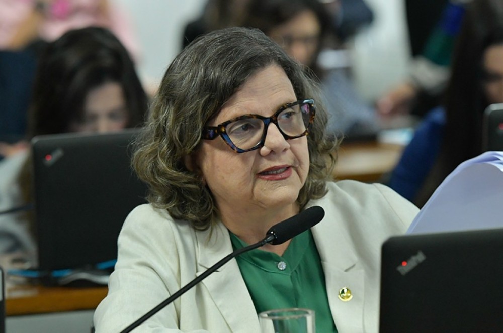 Incentivo a bibliotecas públicas e escolares passa na Comissão de Educação