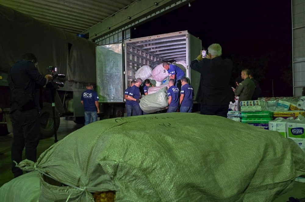 Liga do Bem, do Senado, doa 5,5 mil cobertores a vítimas da chuva no RS