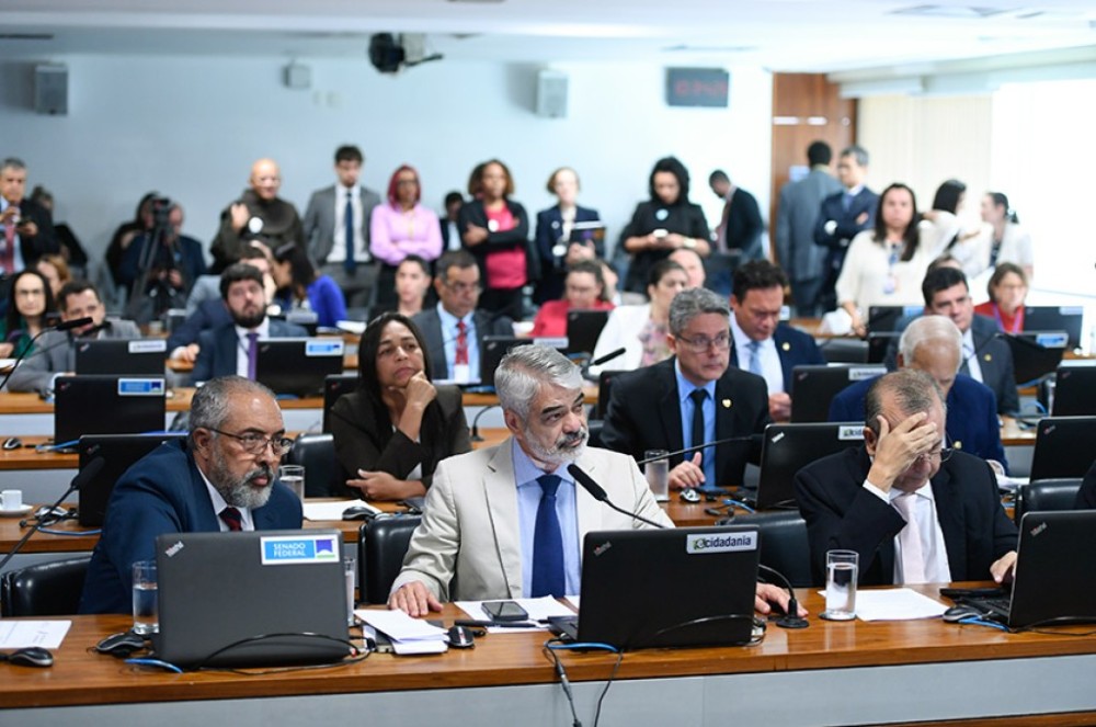 CCJ ratifica ampliação das cotas afirmativas no serviço público; matéria vai à Câmara
